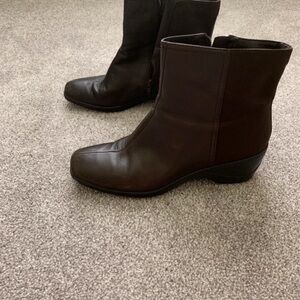 Easy Spirit Dark Brown Leather Ankle Booties